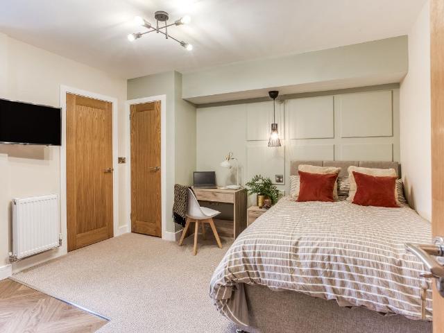 Studio for rent in New Normanton, Derby