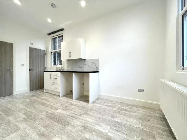 Studio for rent in Dollis Hill, Greater London