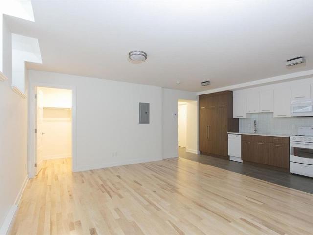 Apartment for rent in St. Leonard's, Quebec