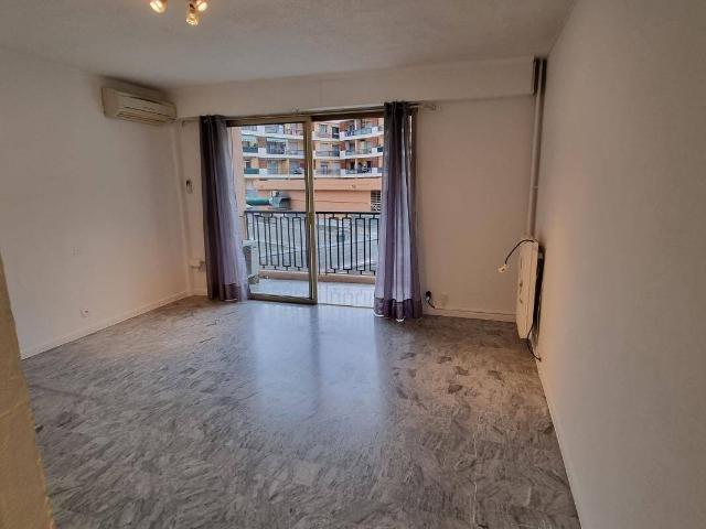 Studio location à Saint-Martin, Vence