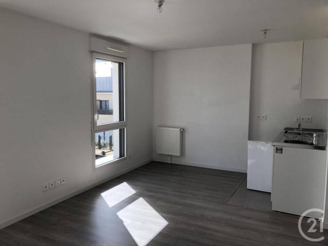 Studio location à Le Bout de la Ville, Cormeilles-en-Parisis