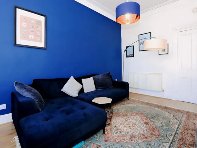 Studio for rent in Broomhill, Scotland