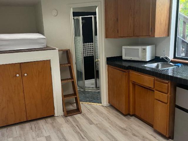 Room for rent in San Luis Obispo, California