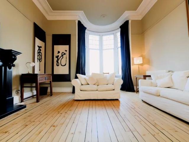 Studio for rent in Dowanhill, Scotland