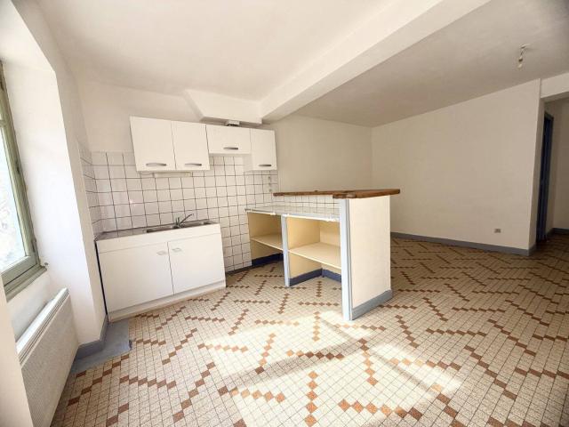 Studio location à Mas-Saintes-Puelles, Aude
