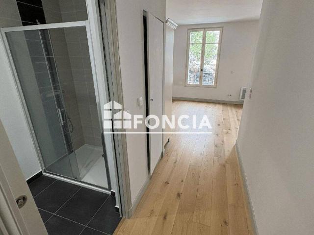 Studio location à Villeneuve, Garches