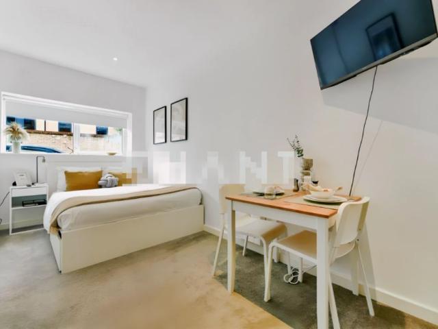 Studio for rent in Norbiton, Greater London
