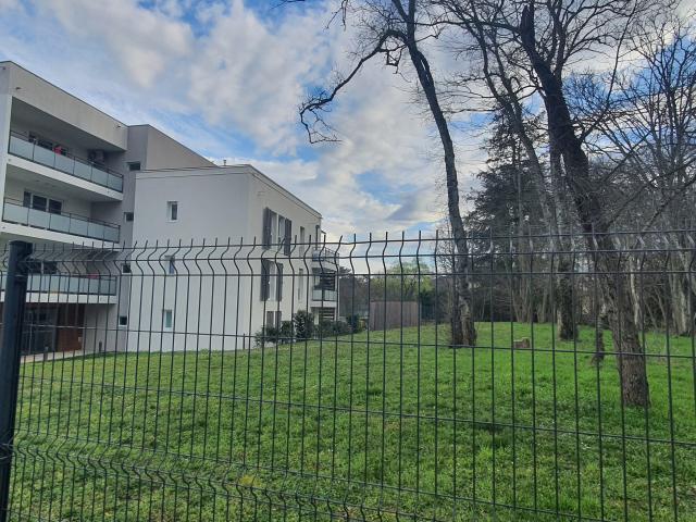 Studio location à Villefranche-sur-Saône, Rhône