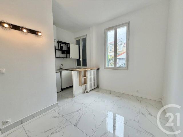 Studio location à Centre, Livry-Gargan