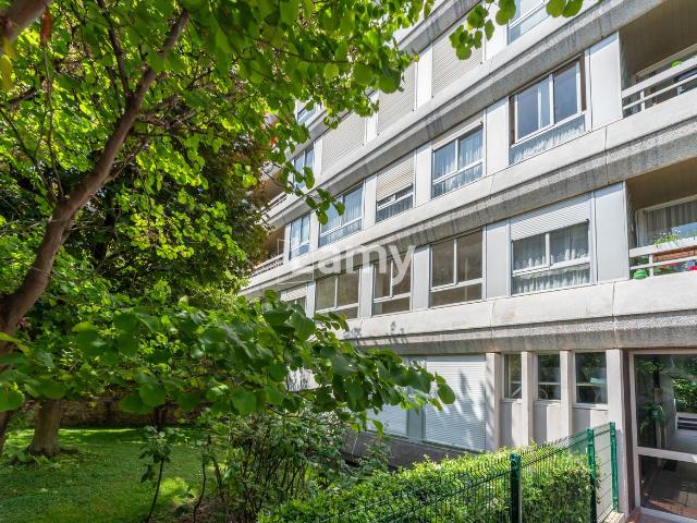 Studio vente à Paris, Île-de-France