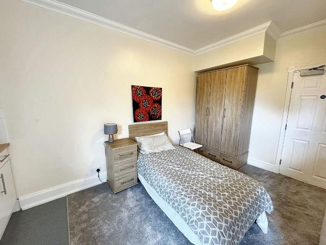 Studio for rent in Barton, Leicestershire