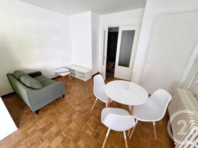 Studio location à Vallard, Gaillard