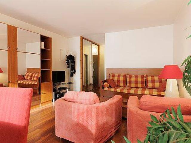 Studio location à La Défense 4, Courbevoie