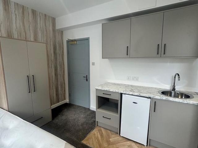 Studio for rent in New Fletton, Peterborough