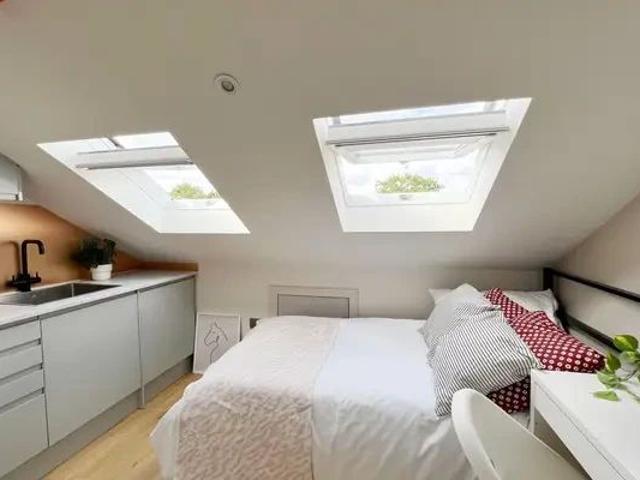 Studio for rent in Norbiton, Greater London