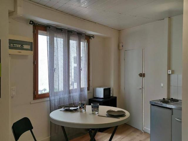 Studio location à La Carrelasse, Langon