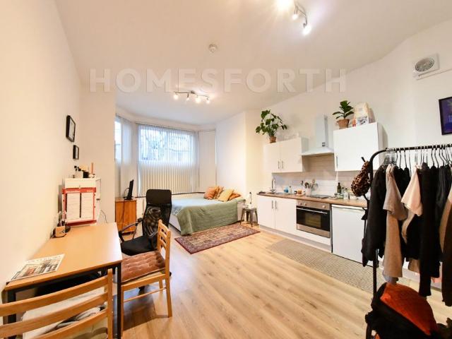 Studio for rent in Cat Hill, Isle Of Man