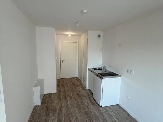 Studio location à Cité Gabriel Péri, Le Blanc-Mesnil