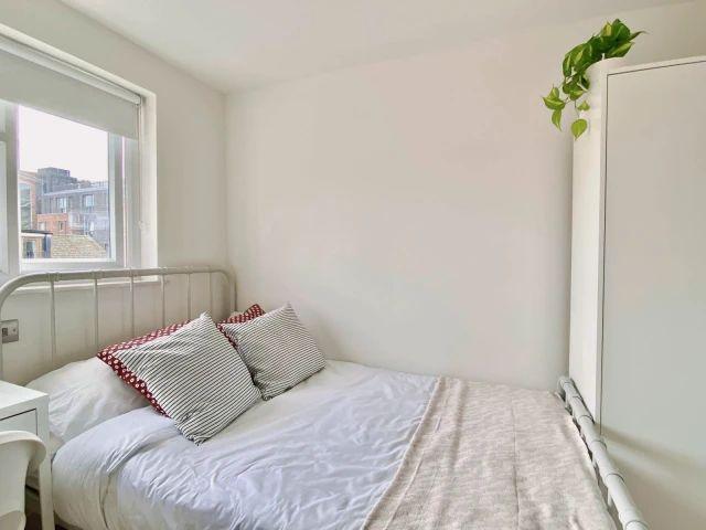 Studio for rent in Spitalfields, Whitechapel
