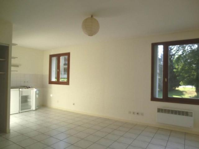 Studio location à Grenoble, Gières