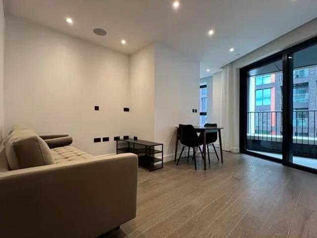 Studio for rent in Nine Elms, Greater London