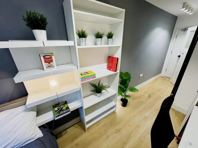 Studio for rent in Attenborough, East Midlands