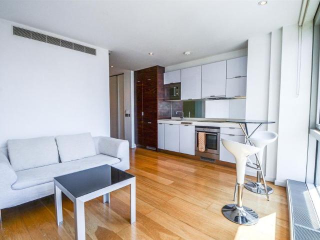 Studio for rent in New Providence Wharf, Greater London