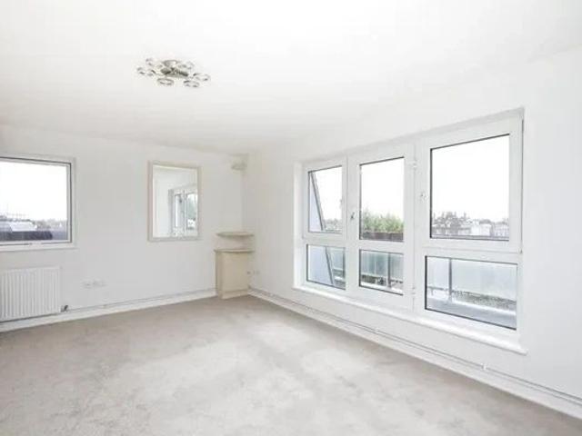 Studio for rent in Southfields, Greater London