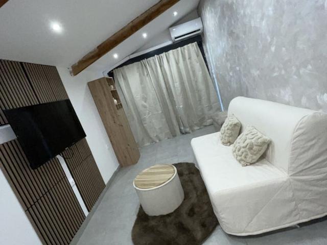 Studio location à Istres, Saint-victoret