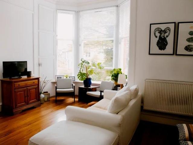 Studio for rent in North Woodside, Scotland