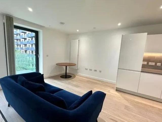 Studio for rent in Silvertown, Greater London
