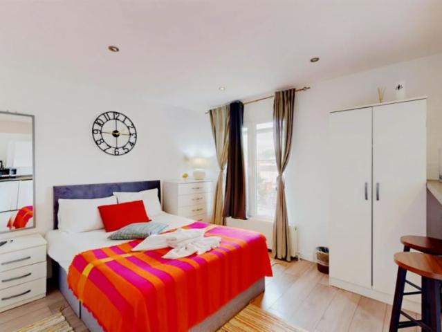 Studio for rent in Royal Borough of Kensington and Chelsea, Greater London
