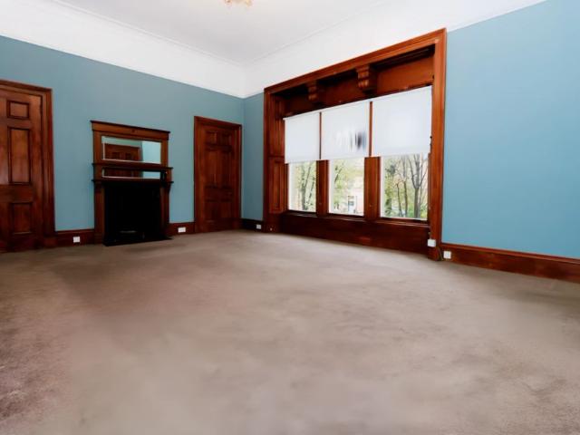 Studio for rent in Kelvinside, Scotland