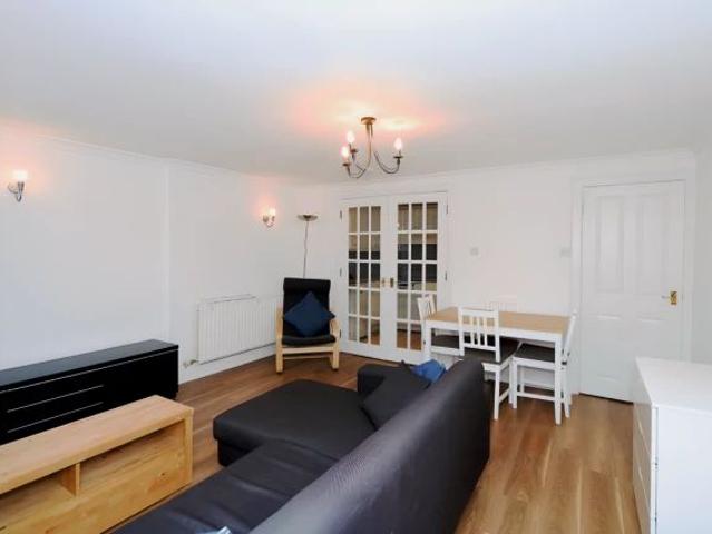 Studio for rent in Scotland