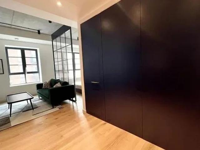 Studio for rent in Goodluck Hope, Blackwall