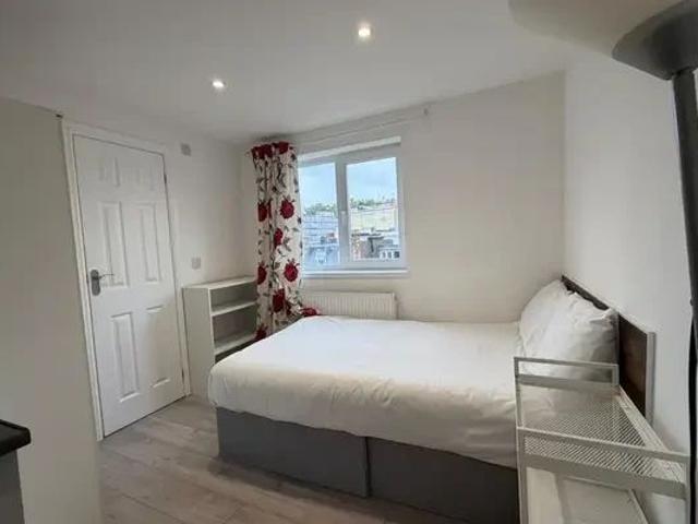 Studio for rent in Royal Borough of Kensington and Chelsea, Greater London