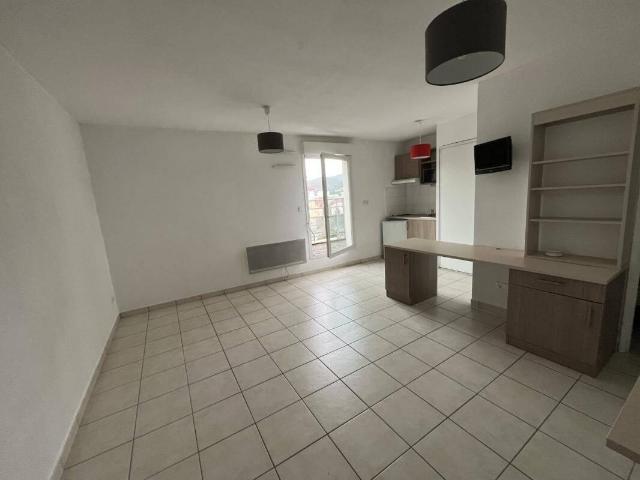 Studio location à Saint-Étienne