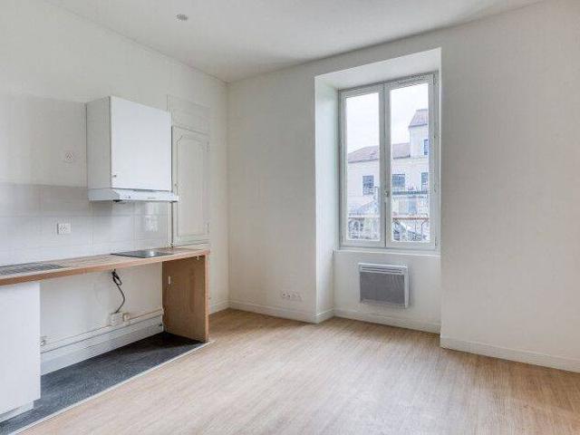 Studio location à Saint-Germain-Laval, Seine-et-Marne