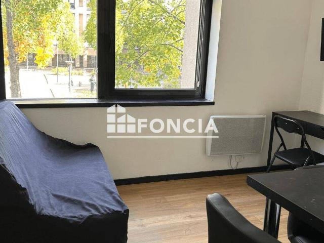 Studio location à rue de la République, Orléans