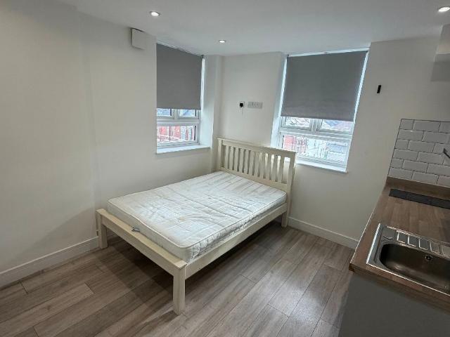 Studio for rent in Spon End, Coventry