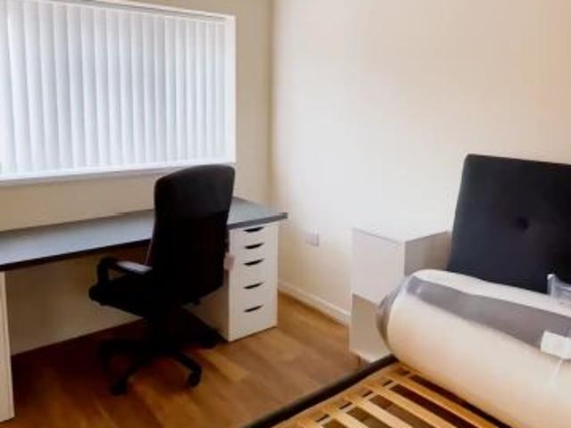 Studio for rent in Cannon Park, West Midlands