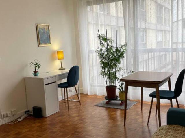 Studio location à France métropolitaine, Asnières-sur-seine