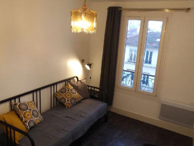 Studio location à Aubervilliers, Centre-Ville