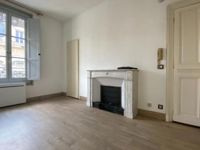 Studio location à Avignon