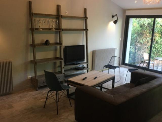 Studio location à Bourg-la-reine, Martinique