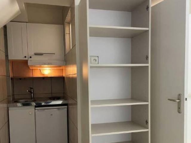 Studio location à Nanterre, Clichy