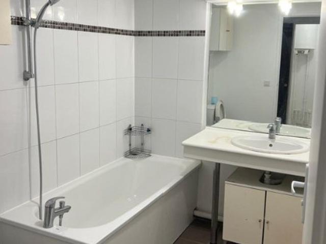 Studio location à Melun, Combs-la-ville