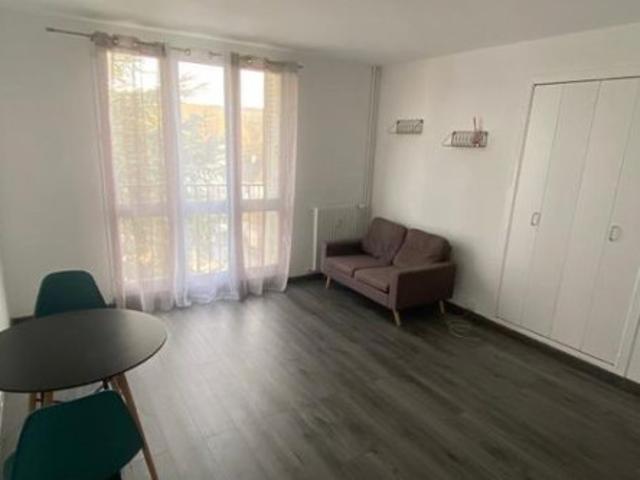Studio location à Ormoy-la-Rivière, Essonne