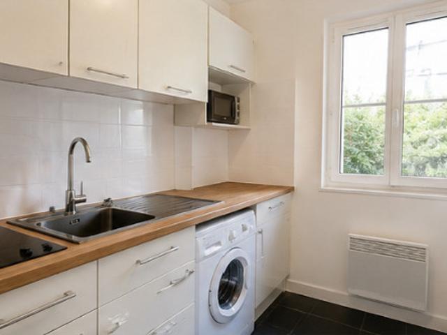 Studio location à Évry, Petit-bourg