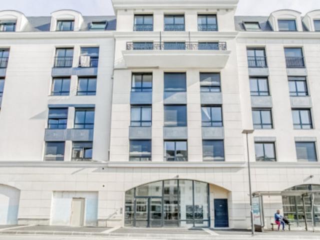 Studio location à Saint-Germain-en-Laye, Houilles